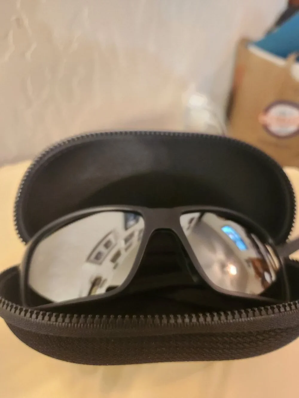 ​NEW IN BOX Costa Reefton Pro Black 580G Glass Polarized Copper Silver Mirror